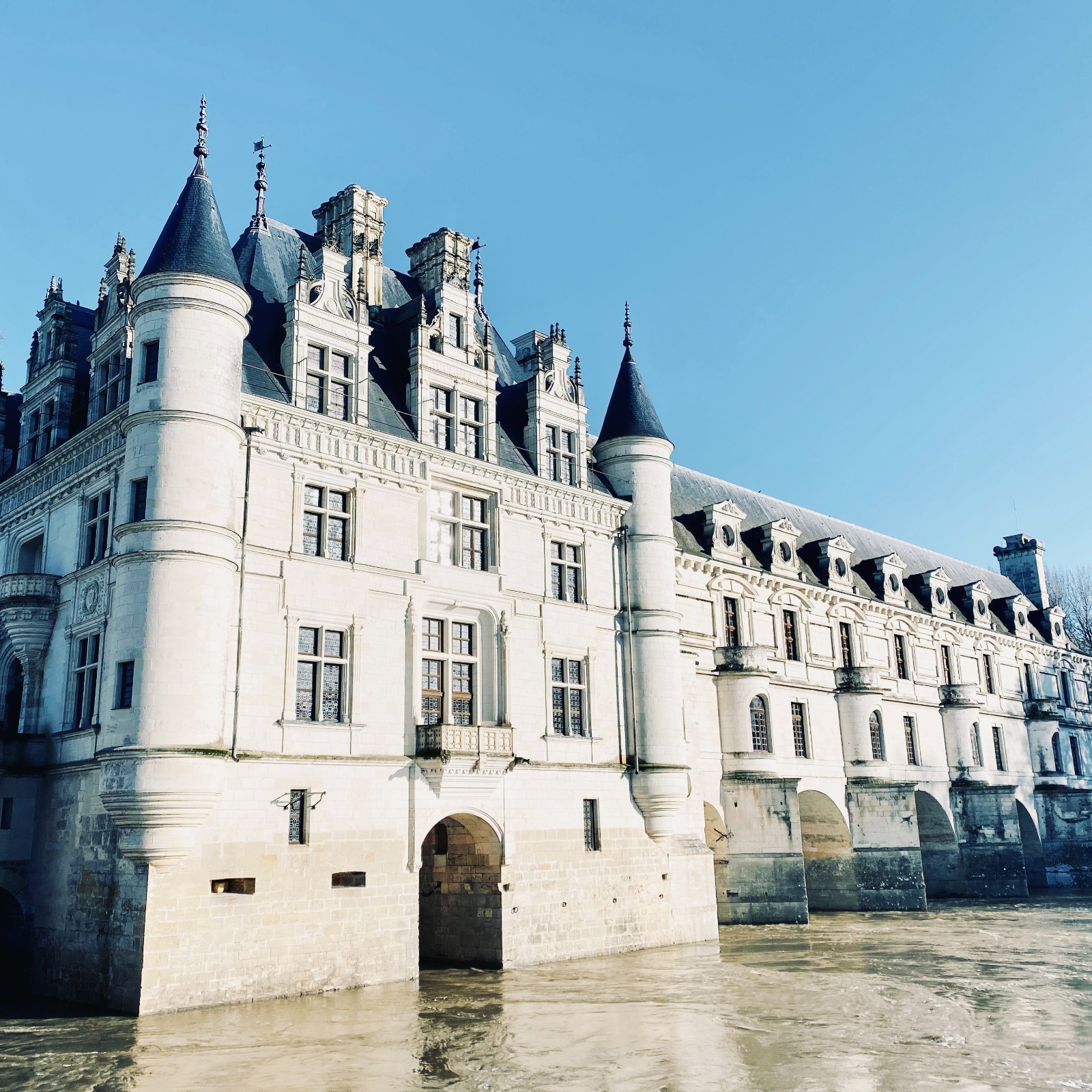 Oranga castle close-up